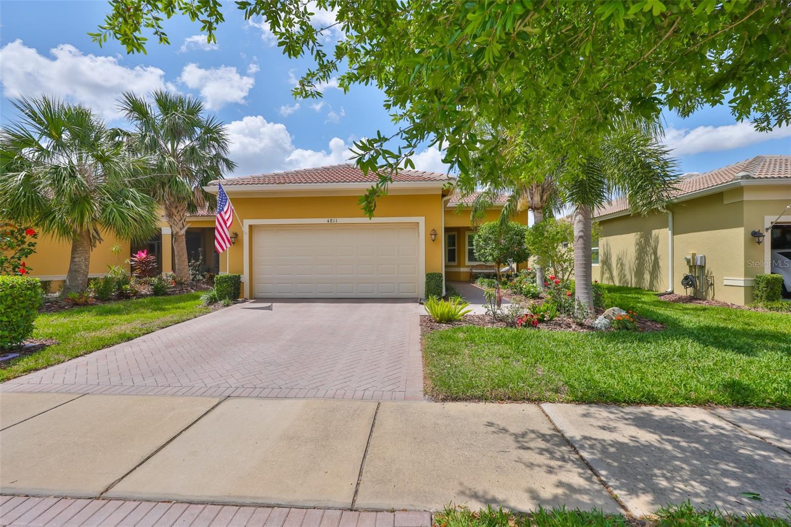 Photo one of 4811 Sandy Glen Way Wimauma FL 33598 | MLS TB8370159
