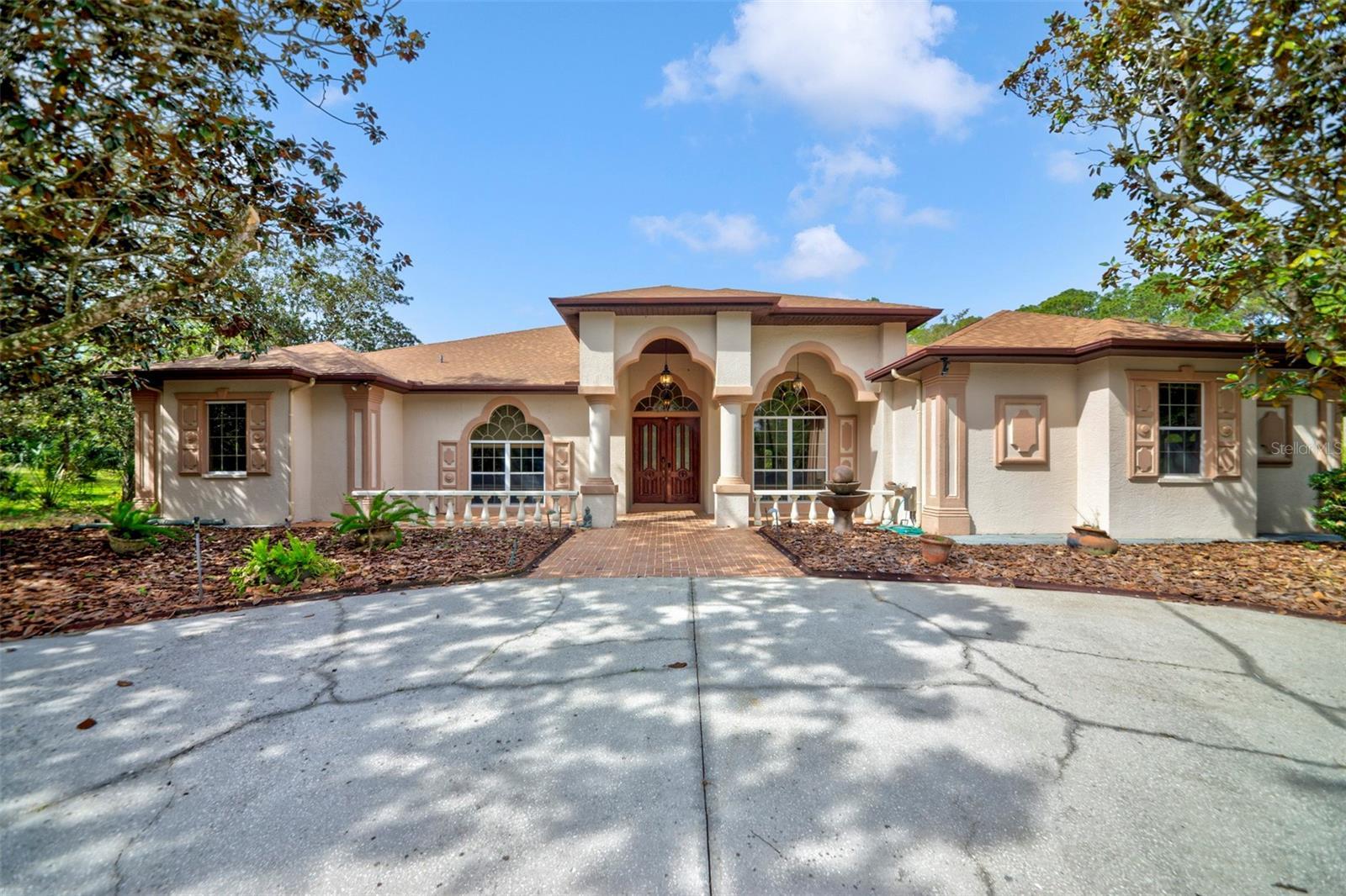 Photo one of 7333 Royal Oak Dr Spring Hill FL 34607 | MLS TB8371012
