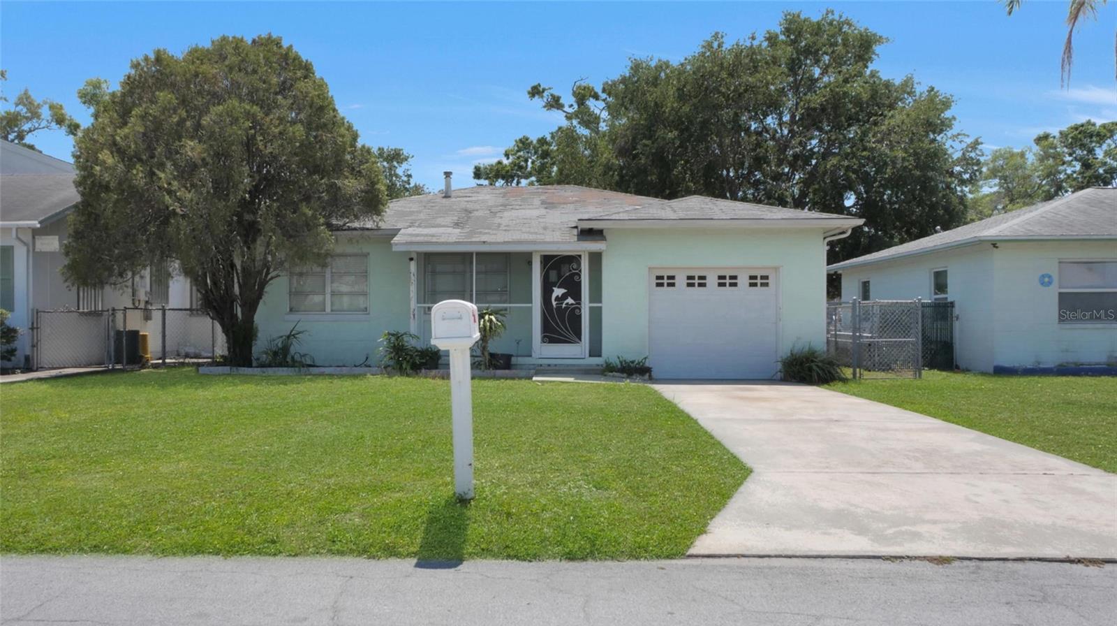 Photo one of 5000 18Th S Ave Gulfport FL 33707 | MLS TB8372540
