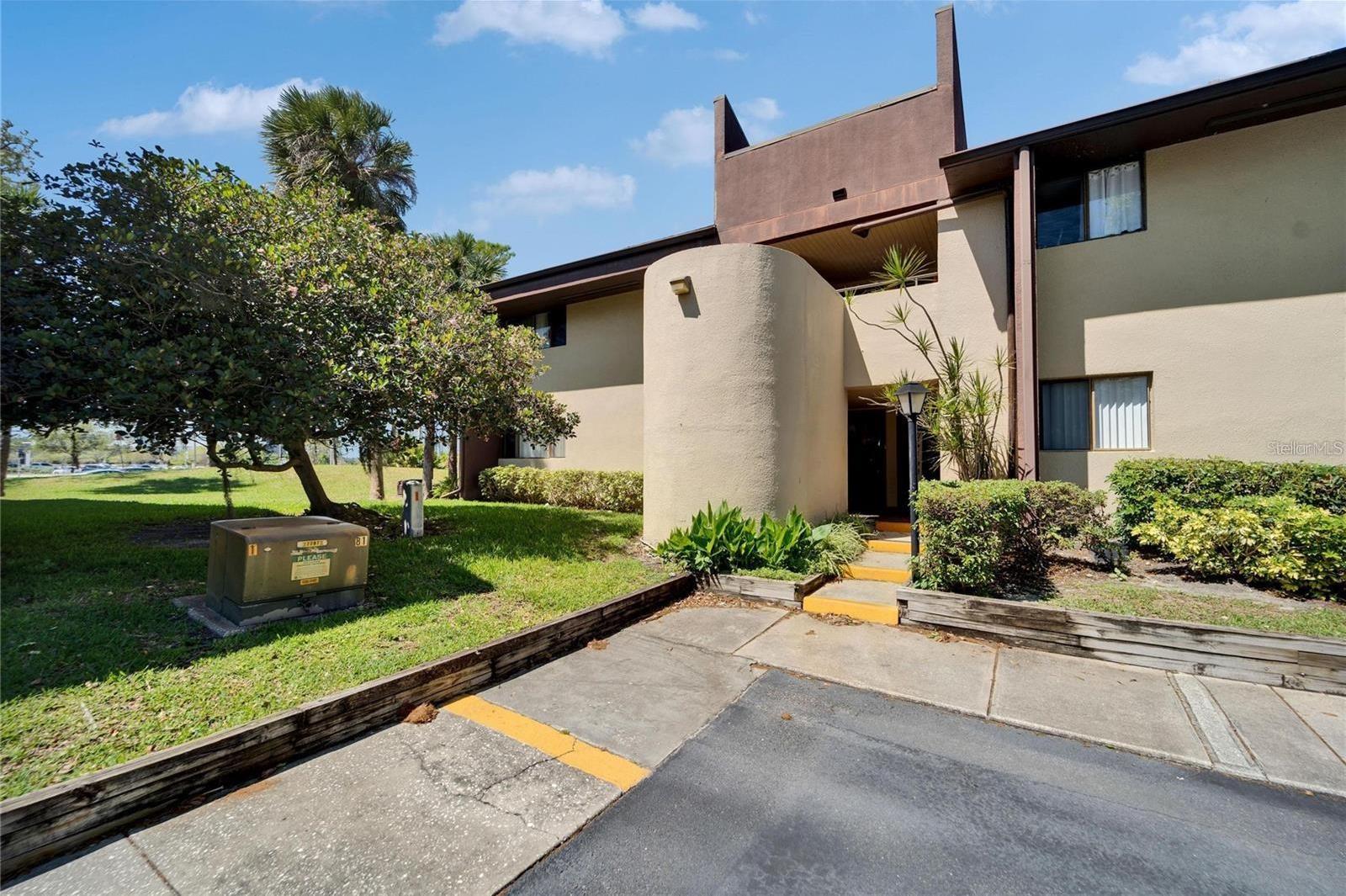 Photo one of 880 S Village N Dr # 202 St Petersburg FL 33716 | MLS TB8372916