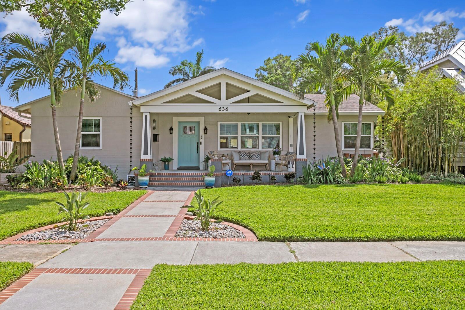 Photo one of 636 16Th Ne Ave St Petersburg FL 33704 | MLS TB8373081