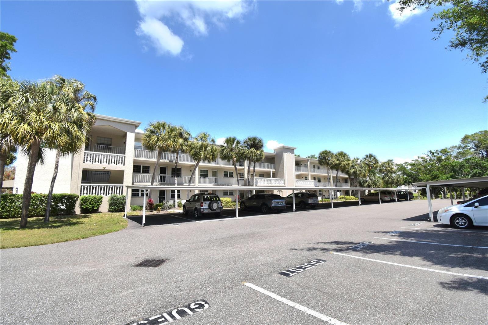Photo one of 940 Virginia St # 304 Dunedin FL 34698 | MLS TB8373368