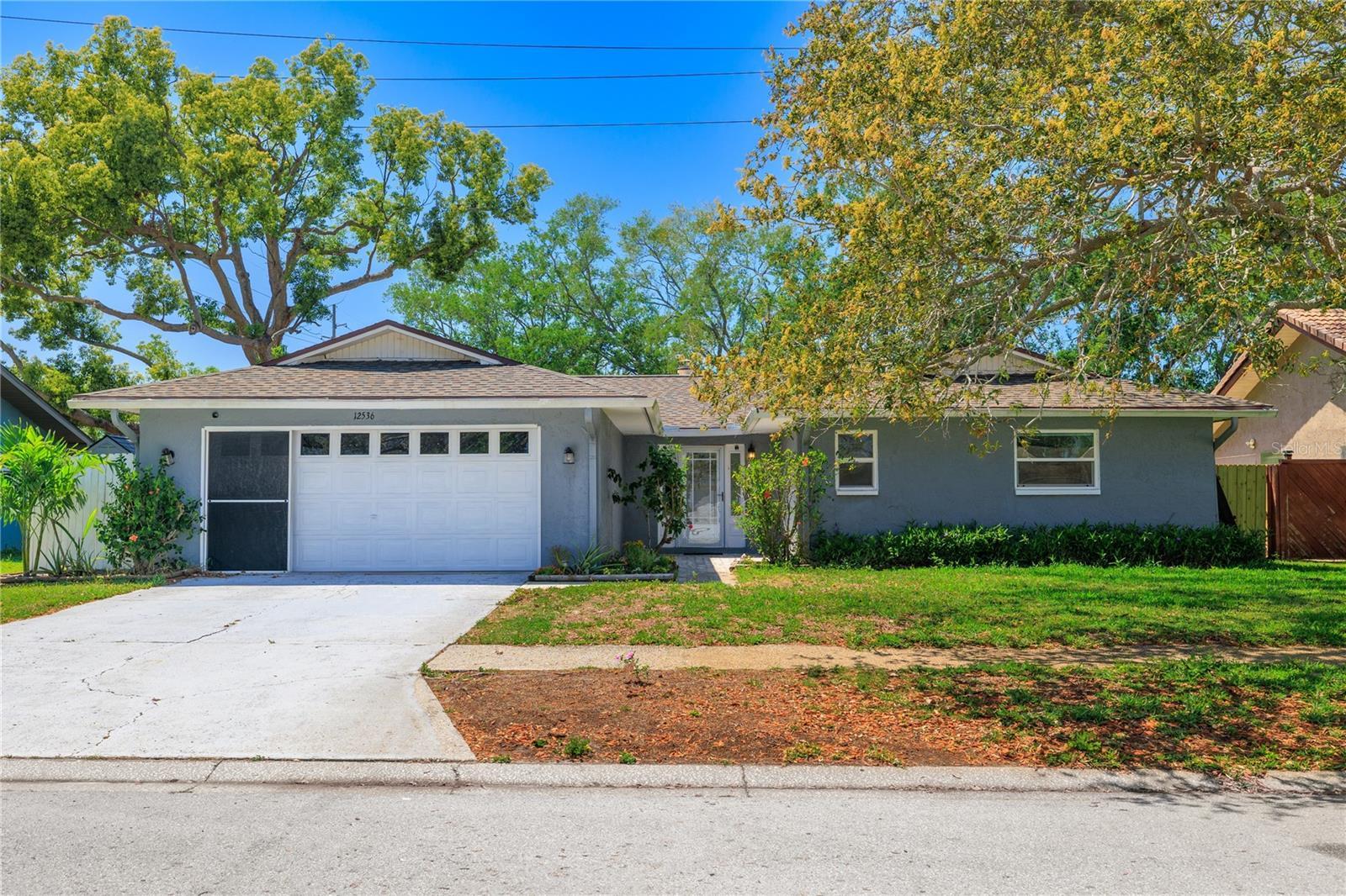 Photo one of 12536 116Th St Largo FL 33778 | MLS TB8373834