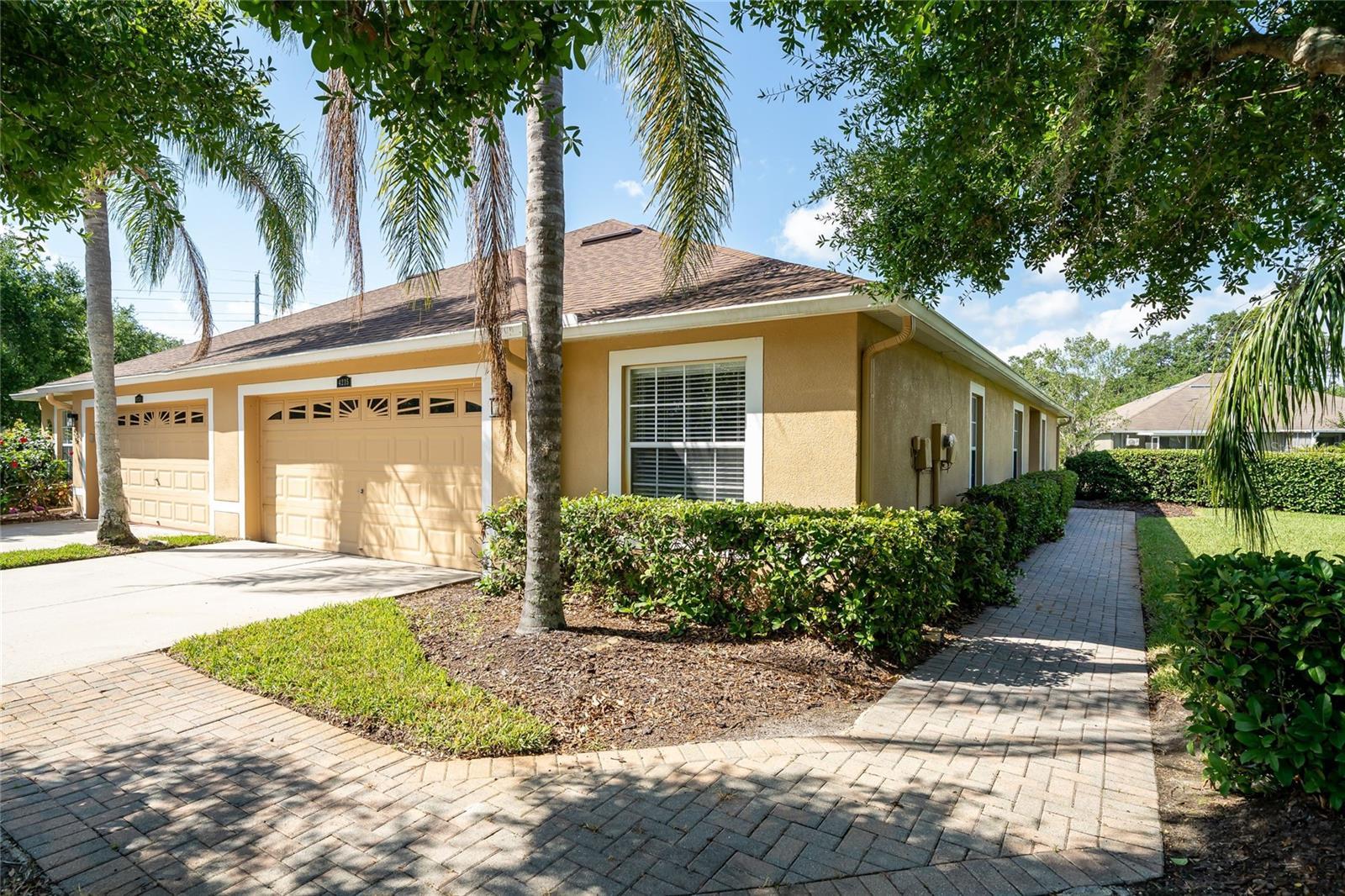 Photo one of 4235 Angelica Loop Wesley Chapel FL 33543 | MLS TB8375057