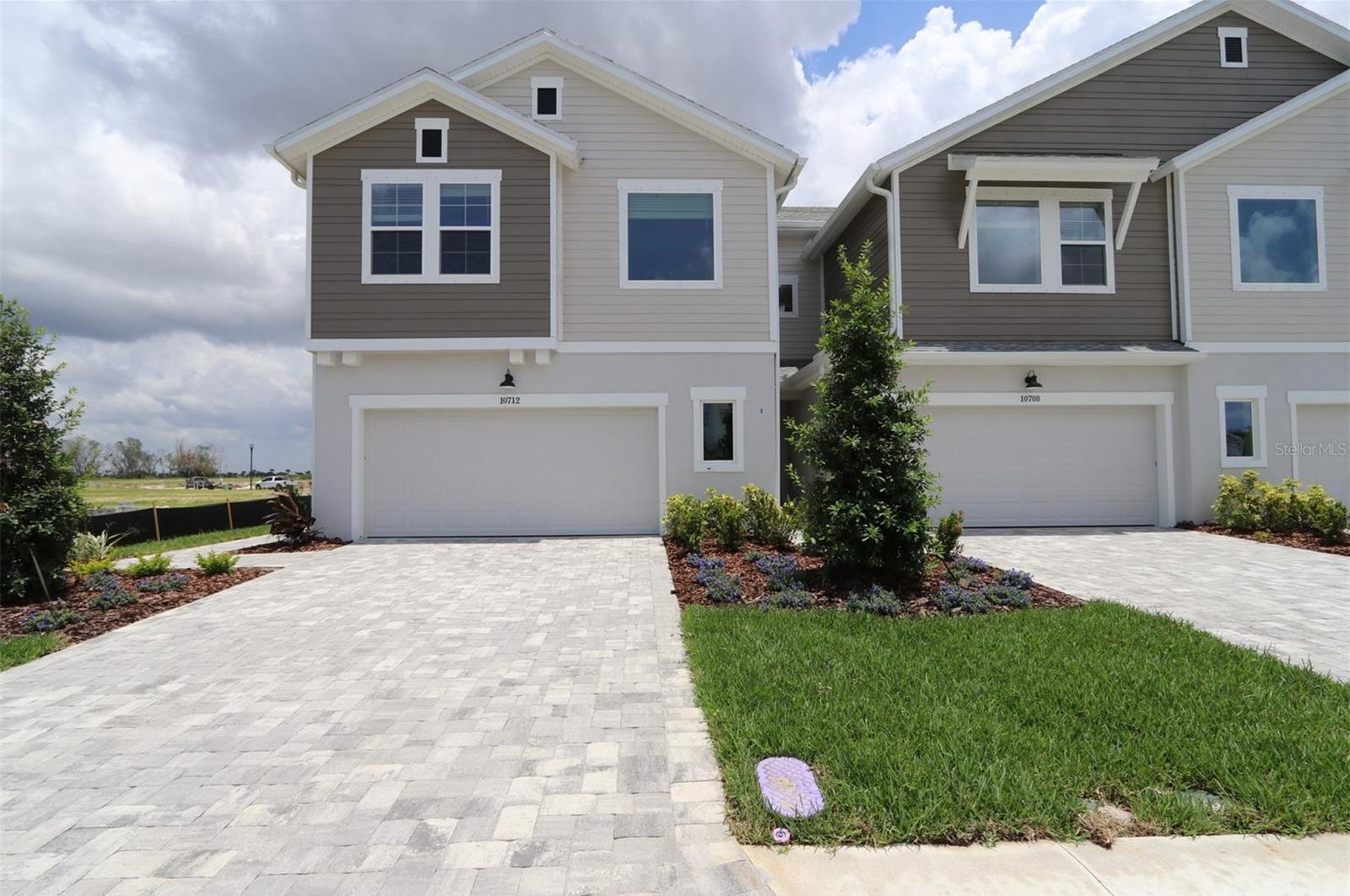 Photo one of 10712 Oak Bend Dr Parrish FL 34219 | MLS TB8375753