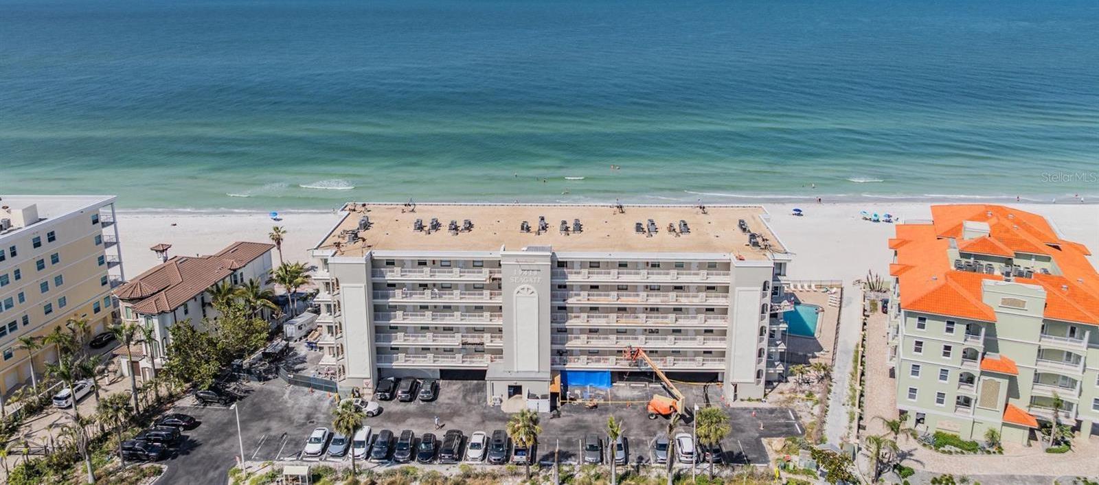 Photo one of 19418 Gulf Blvd # 507 Indian Shores FL 33785 | MLS TB8376233