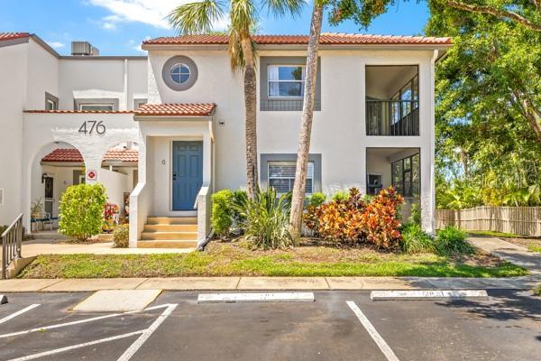 Photo one of 476 Santa Cruz Ne Pl # C St Petersburg FL 33703 | MLS TB8376760