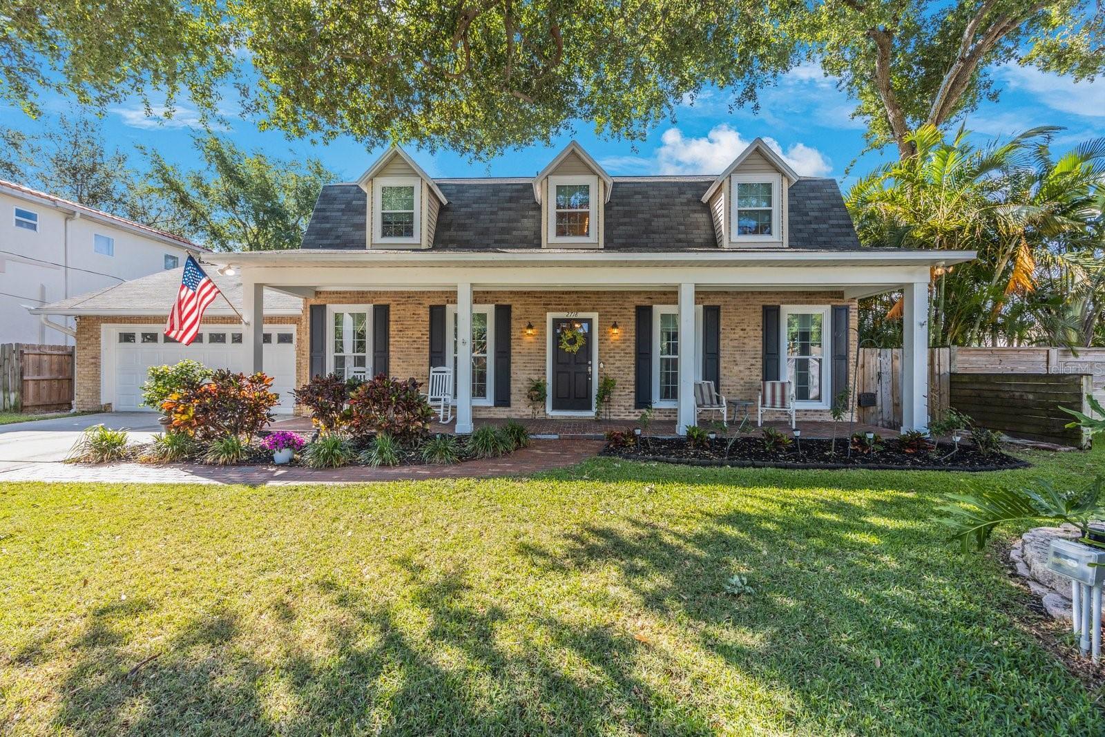 Photo one of 2718 W Leila Ave Tampa FL 33611 | MLS TB8377185