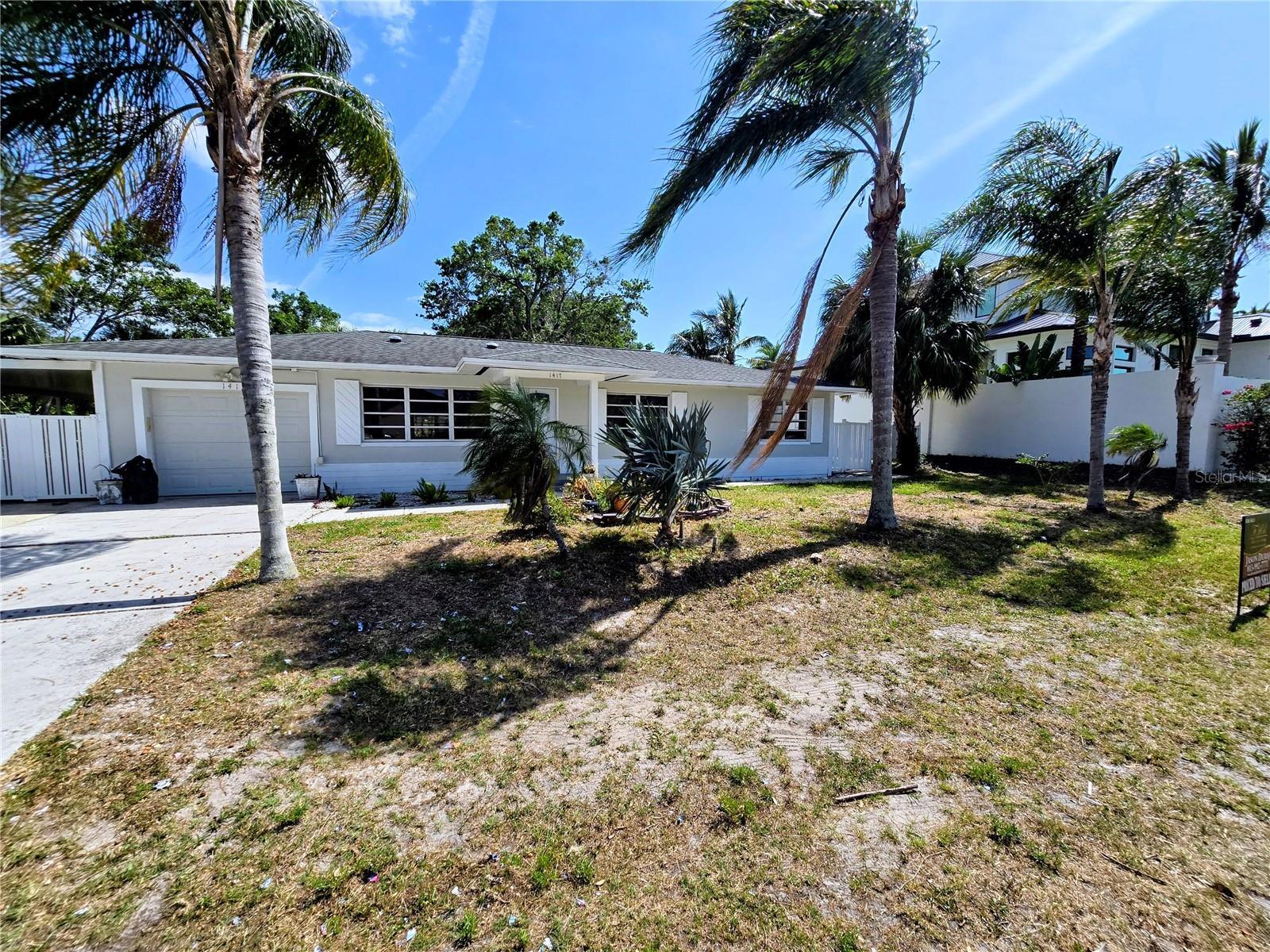 Photo one of 1417 W Curlew Pl Tarpon Springs FL 34689 | MLS TB8377878