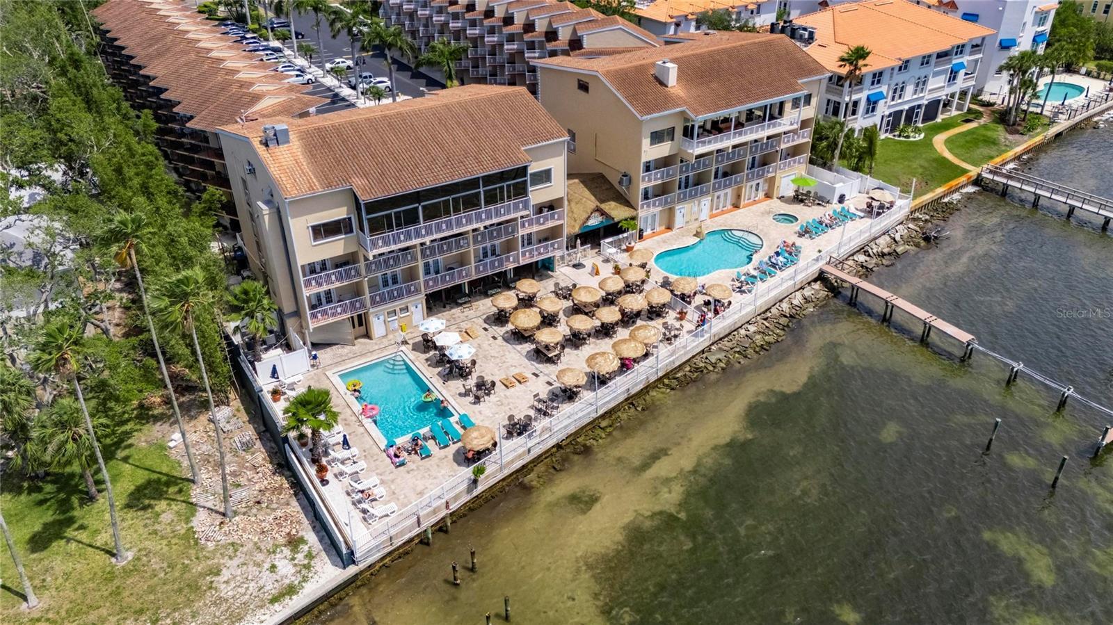 Photo one of 1420 Bayshore Blvd # 409 Dunedin FL 34698 | MLS TB8378900