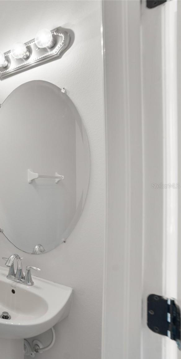 Photo #9