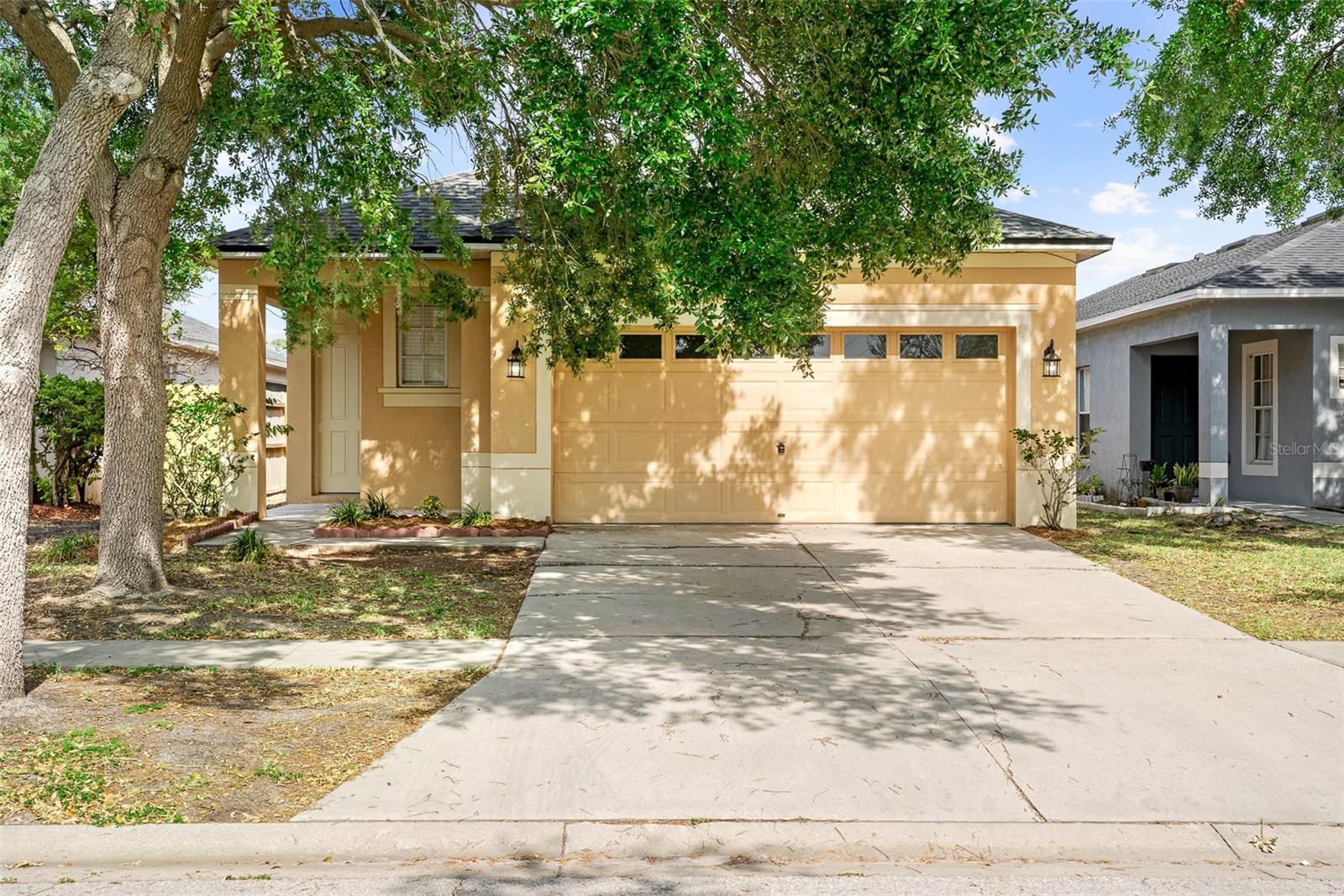 Photo one of 8420 Deer Chase Dr Riverview FL 33578 | MLS TB8379097
