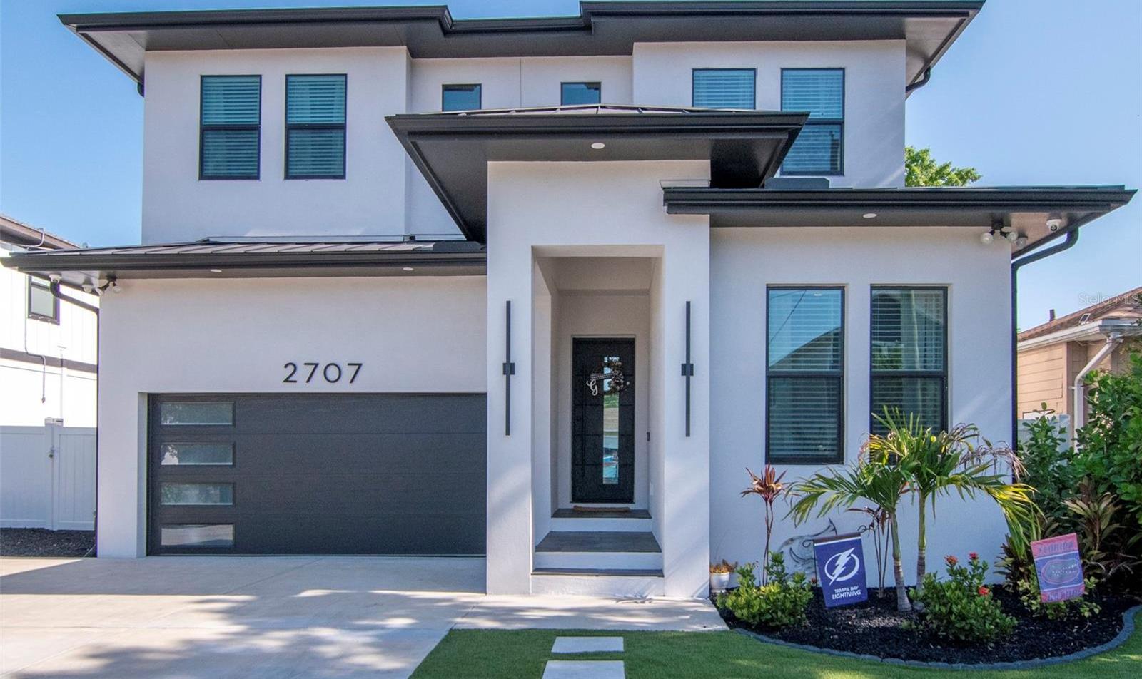 Photo one of 2707 W Fig St Tampa FL 33609 | MLS TB8379330