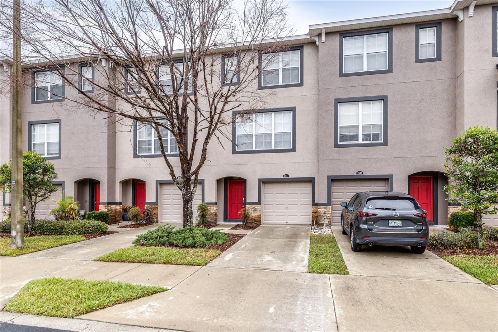 Photo one of 2547 Lexington Oak Dr Brandon FL 33511 | MLS TB8379995