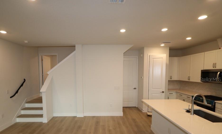 Photo #8