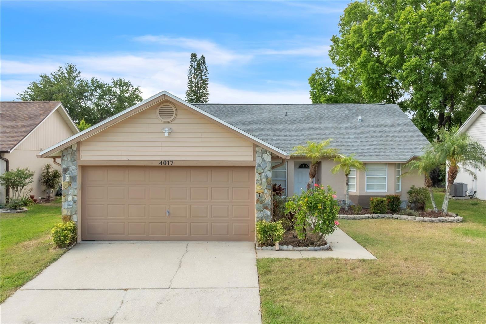 Photo one of 4017 103Rd N Ave Clearwater FL 33762 | MLS TB8380686
