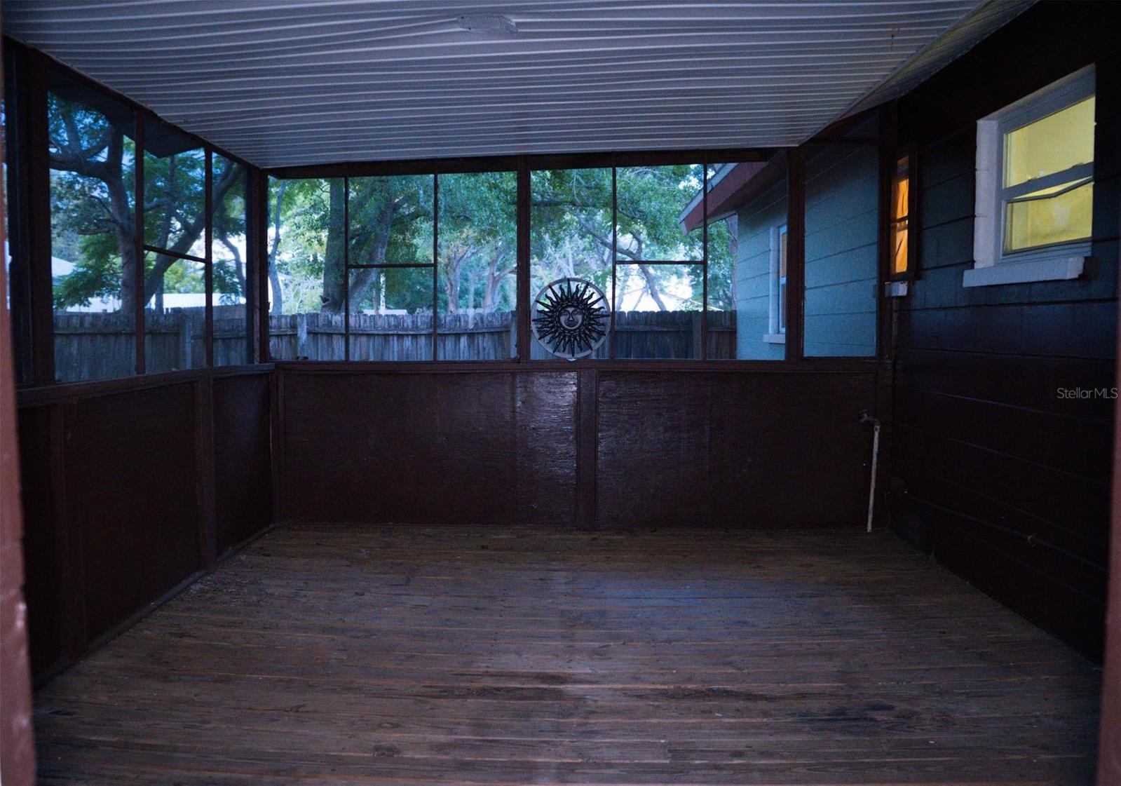 Photo #10