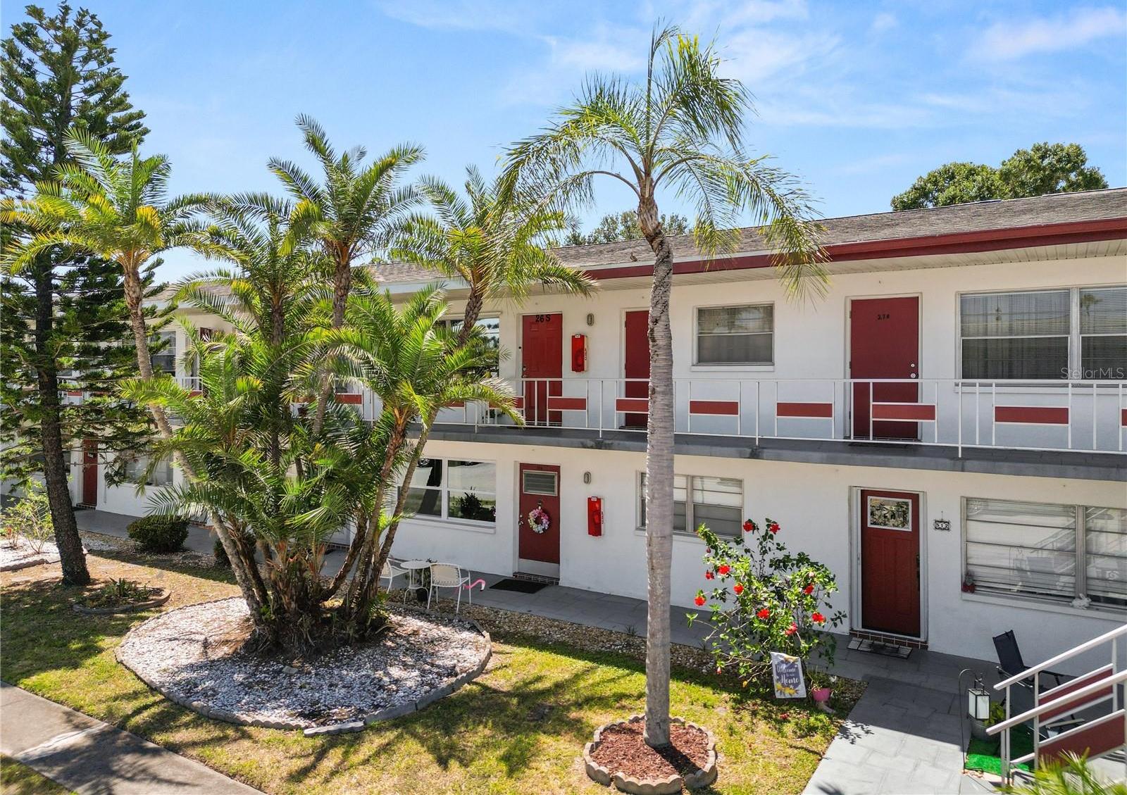 Photo one of 1900 58Th N Ave # 26 St Petersburg FL 33714 | MLS TB8381539
