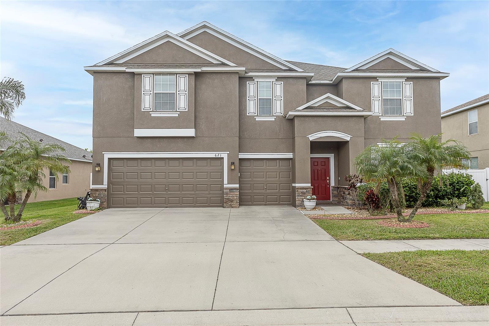 Photo one of 621 Washita Stone Dr Ruskin FL 33570 | MLS TB8382514