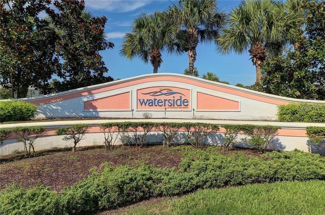 Photo one of 5012 Starfish Se Dr # B St Petersburg FL 33705 | MLS TB8384040