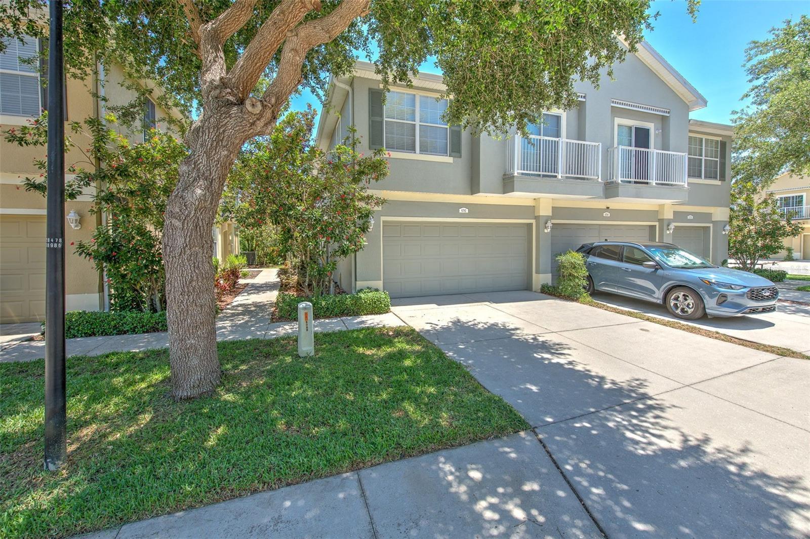Photo one of 6782 Breezy Palm Dr Riverview FL 33578 | MLS TB8384311