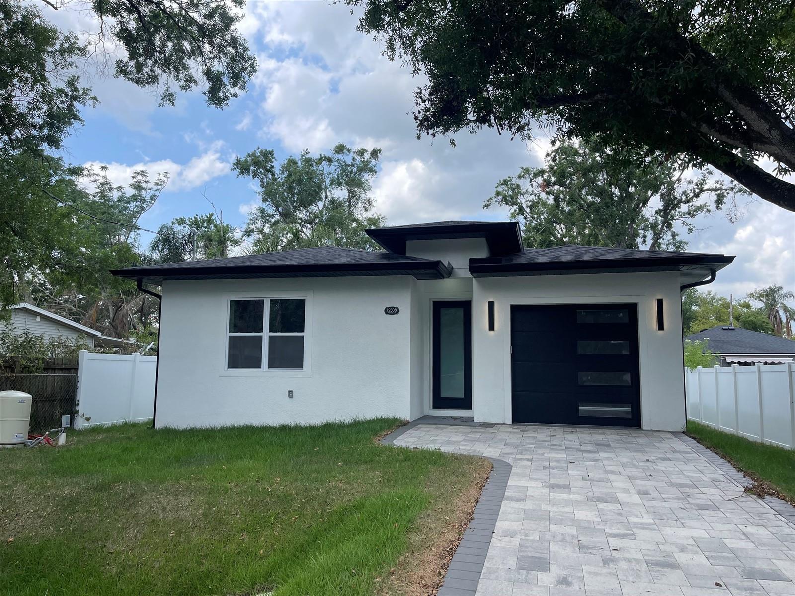 Photo one of 12308 Pittsfield Ave Tampa FL 33624 | MLS TB8384605