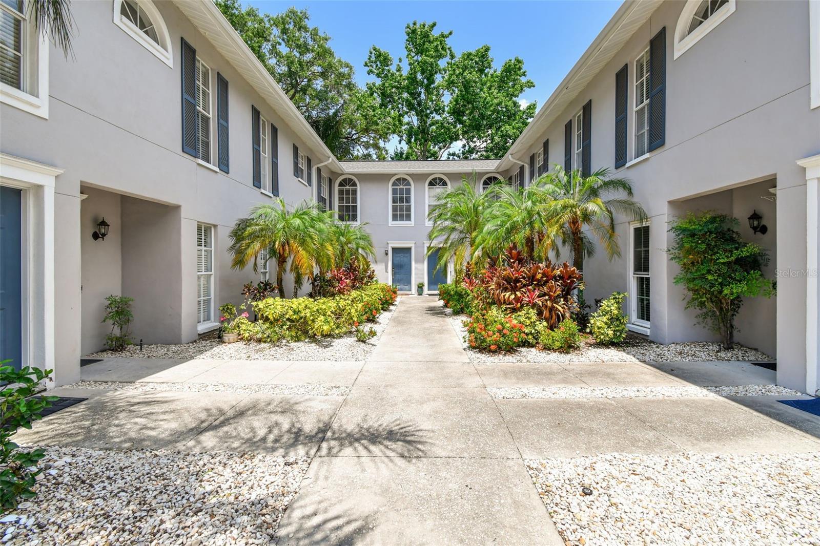 Photo one of 3205 W De Leon St # F Tampa FL 33609 | MLS TB8384890