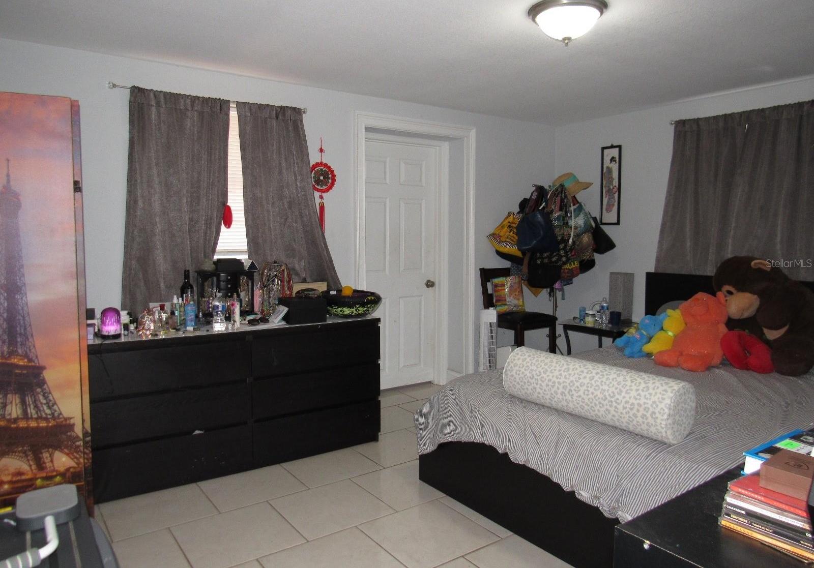 Photo #10