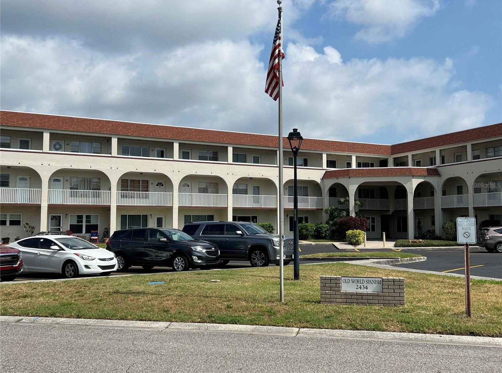Photo one of 2434 Australia E Way # 50 Clearwater FL 33763 | MLS TB8385310