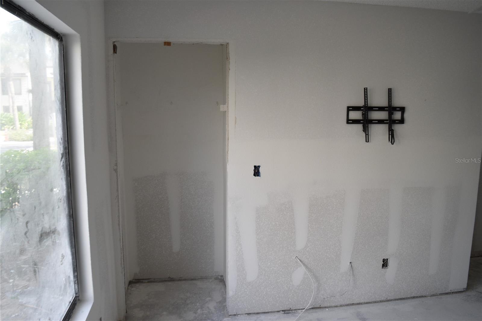 Photo #24