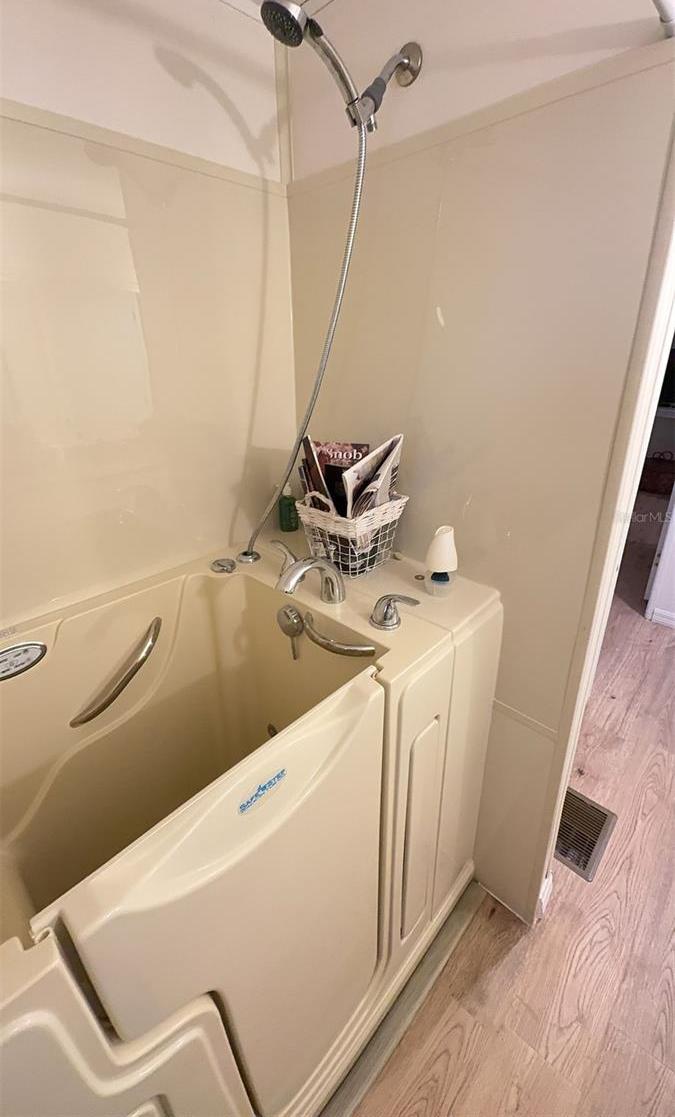 Photo #42