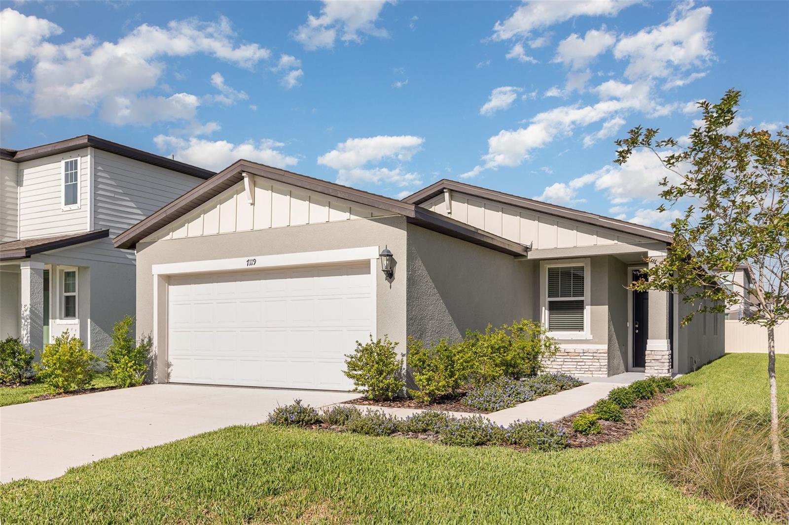 Photo one of 7119 Amelia River Dr Parrish FL 34219 | MLS TB8388117