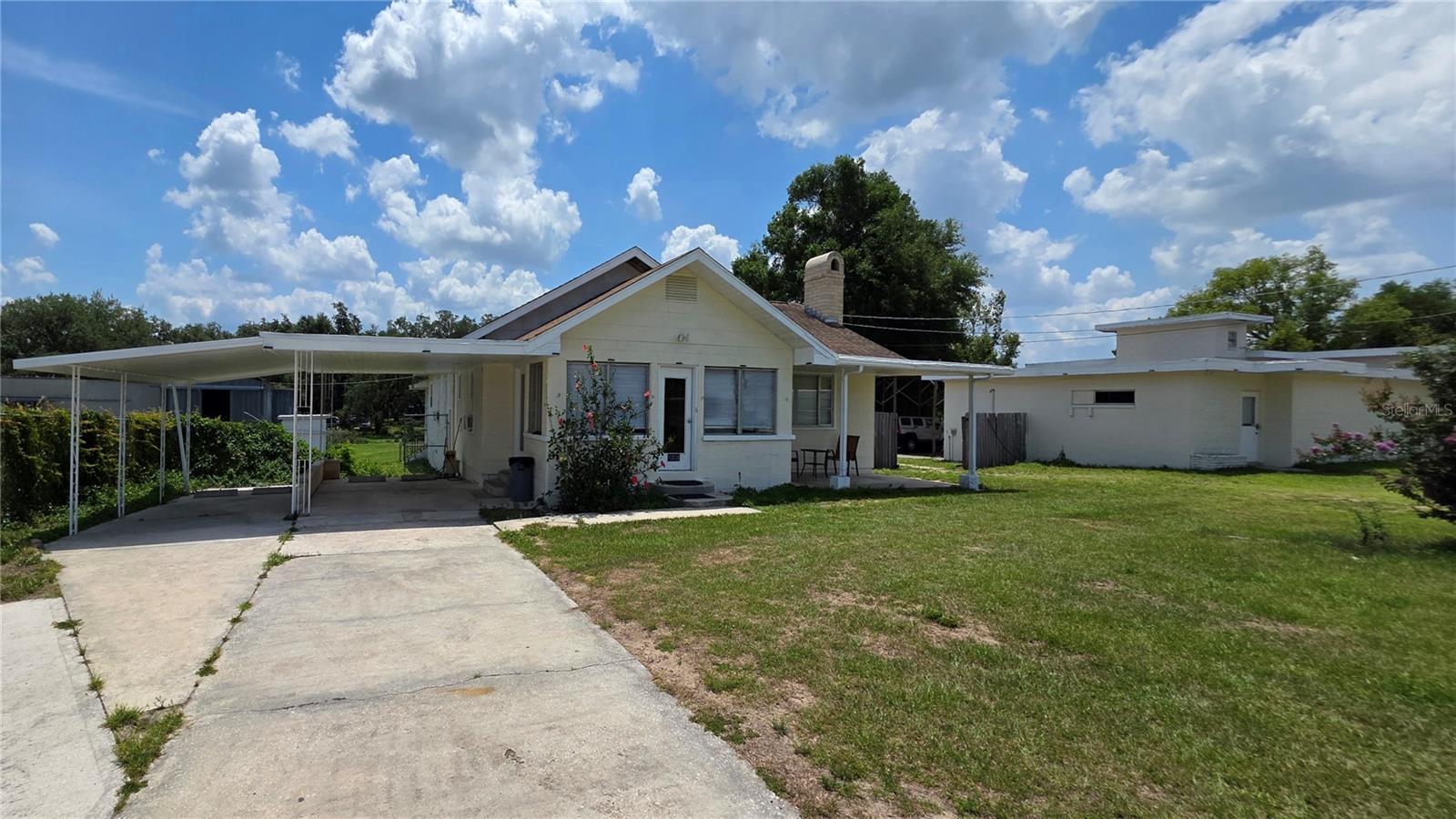 Photo one of 13330 Fort King Rd Dade City FL 33525 | MLS TB8392688