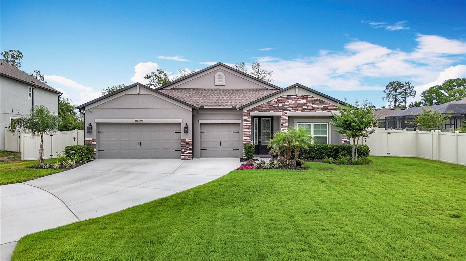 Photo one of 18079 Romanesque Ct Spring Hill FL 34610 | MLS TB8392633