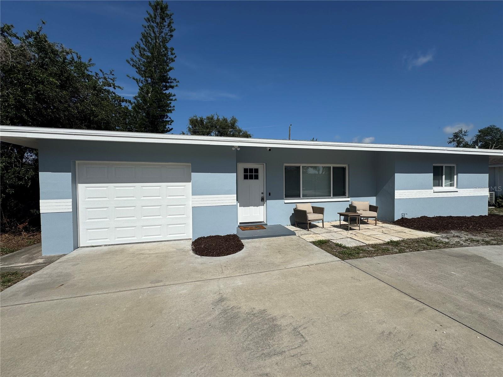 Photo one of 814 19Th Sw St Largo FL 33770 | MLS TB8394315