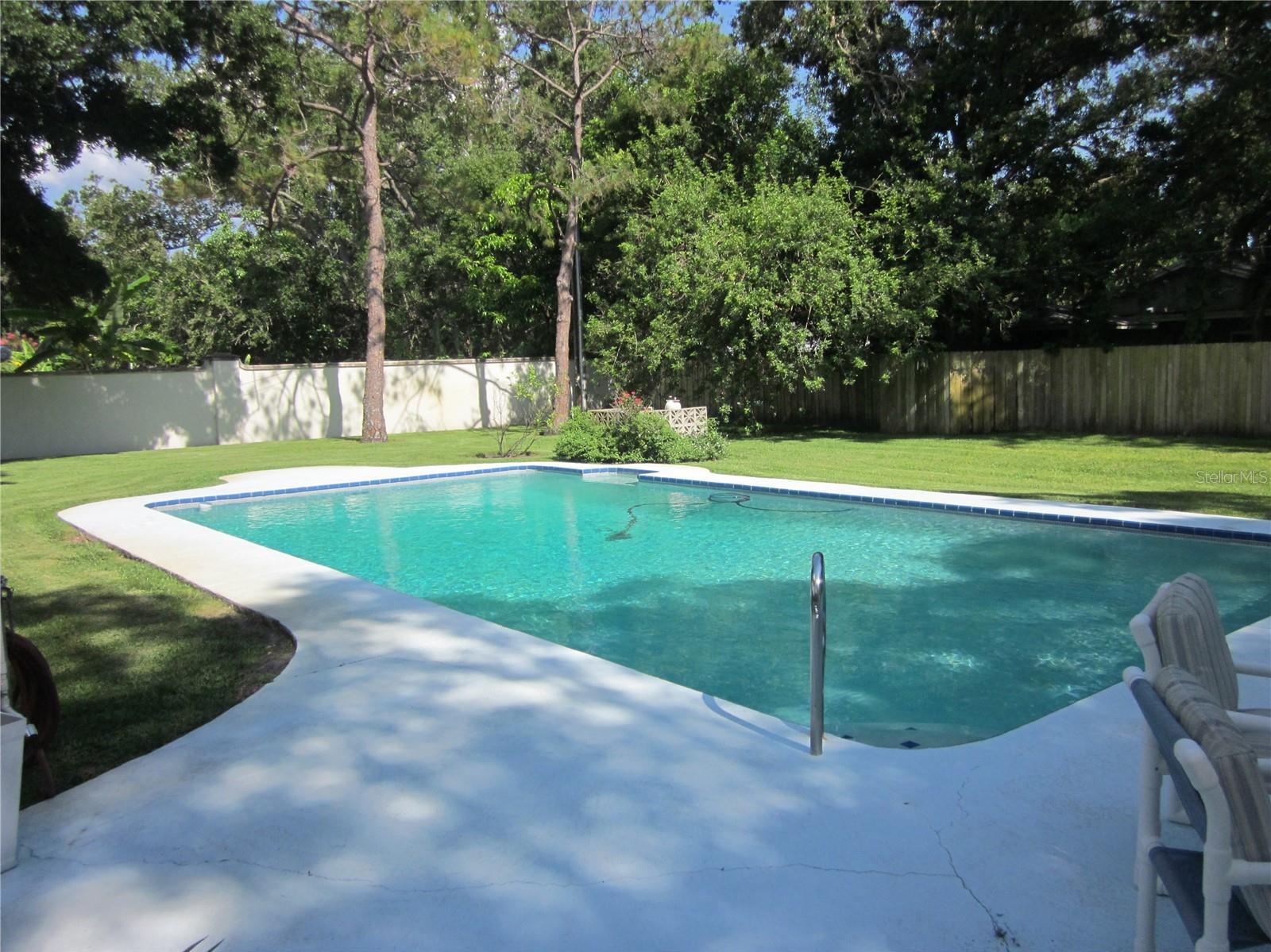 Photo #33