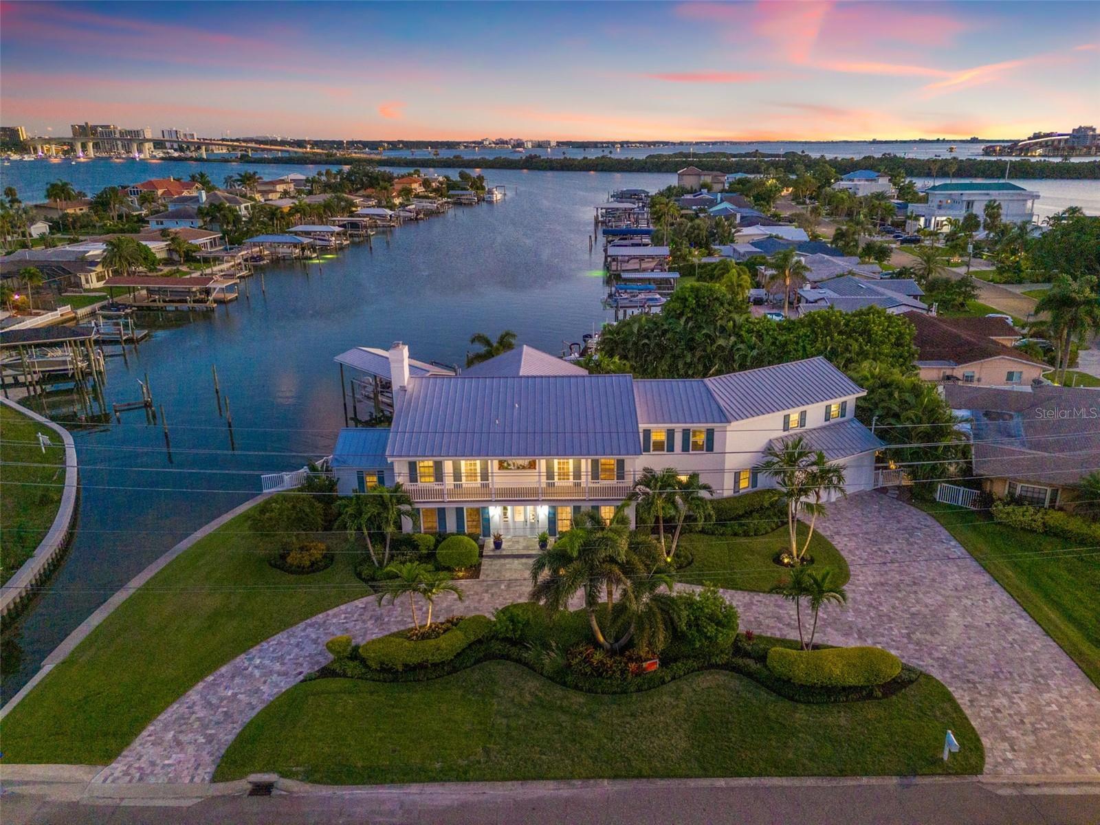 Photo one of 511 Windward Psge Clearwater Beach FL 33767 | MLS TB8396612
