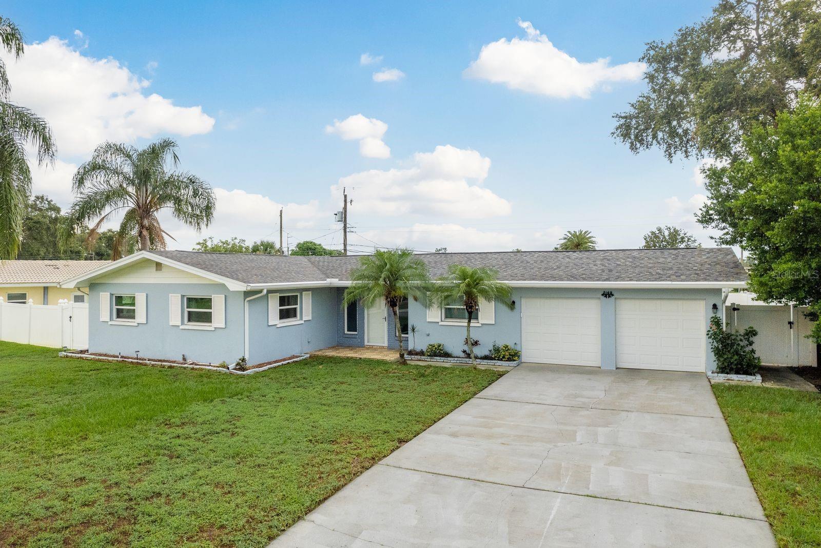 Photo one of 2165 Campus Dr Clearwater FL 33764 | MLS TB8396804