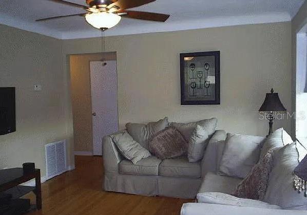 Photo #6