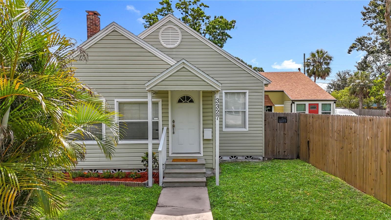 Photo one of 3327 25Th N St St Petersburg FL 33713 | MLS TB8401101