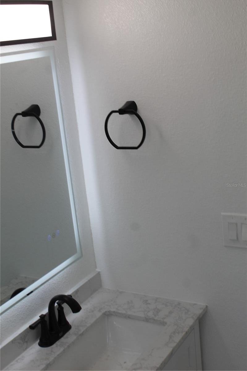 Photo #9