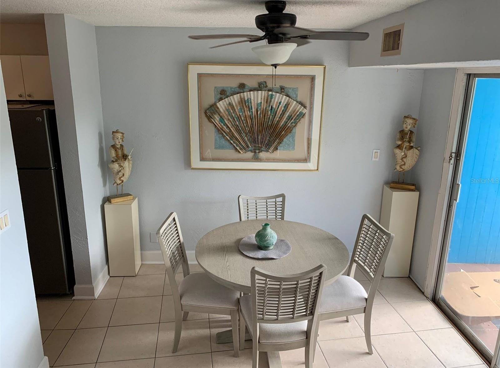 Photo one of 3315 58Th S Ave # 218 St Petersburg FL 33712 | MLS U8198382