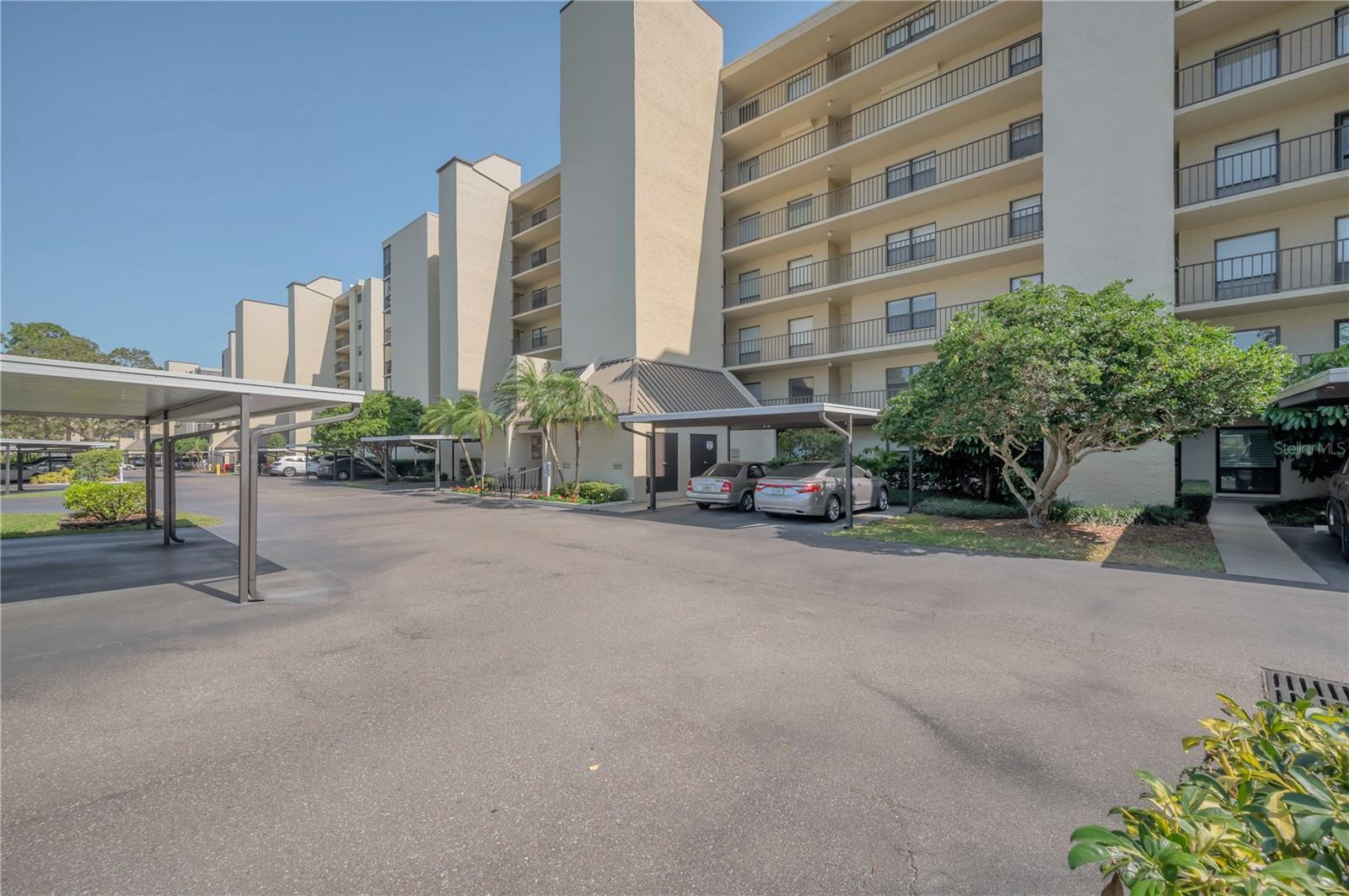 Photo one of 2800 Cove Cay Dr # 3C Clearwater FL 33760 | MLS U8204896