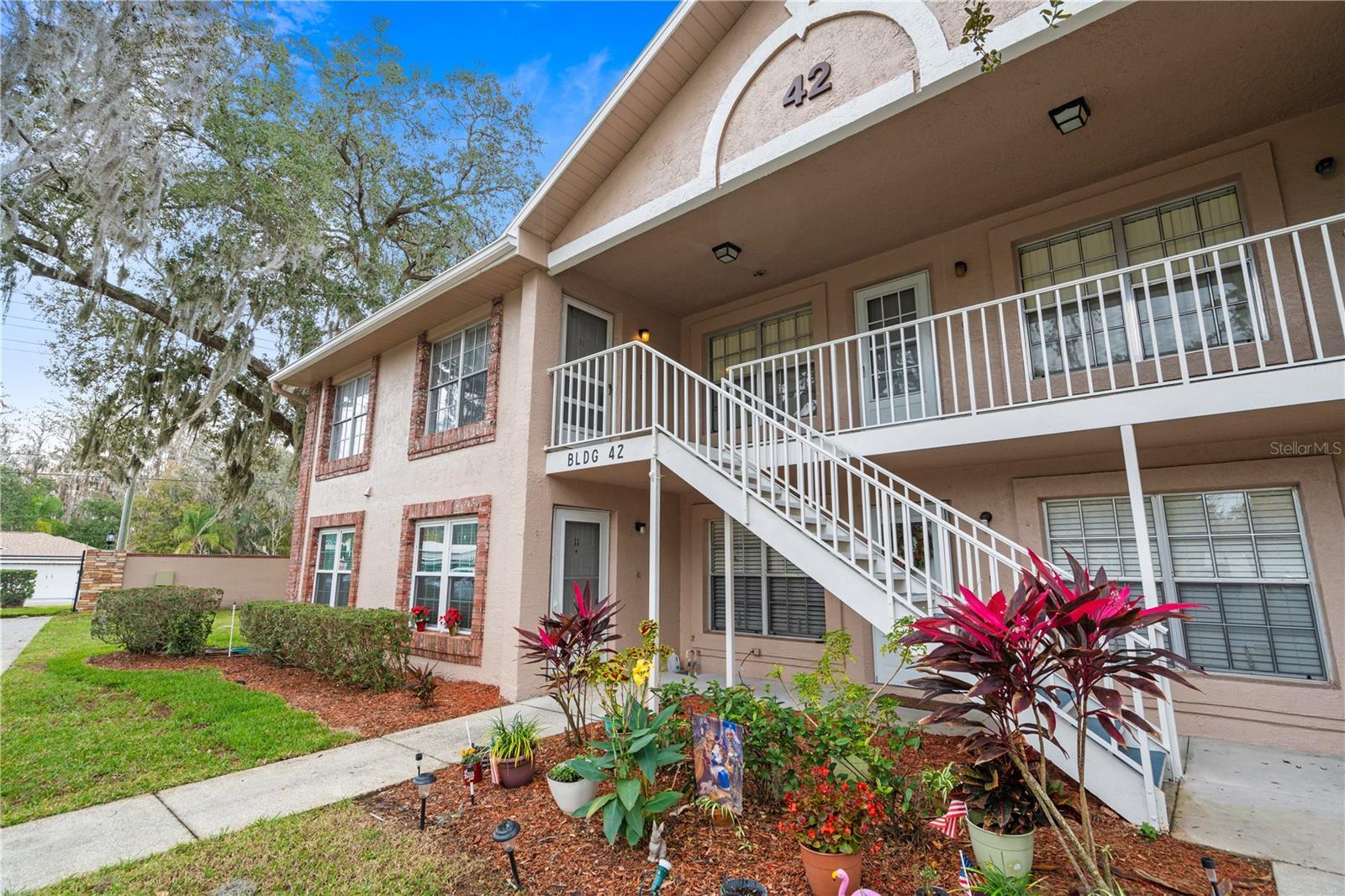 Photo one of 6700 Spring Flower Dr # 21 New Port Richey FL 34653 | MLS U8226287