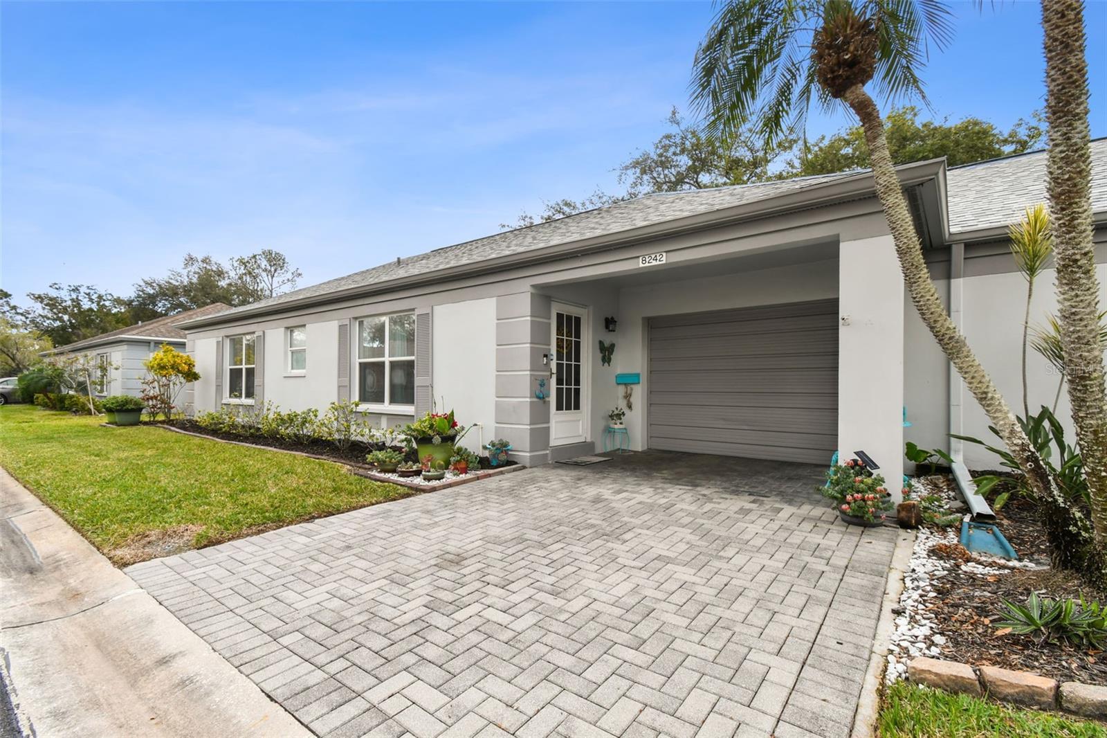 Photo one of 8242 Brentwood Rd Seminole FL 33777 | MLS U8229992