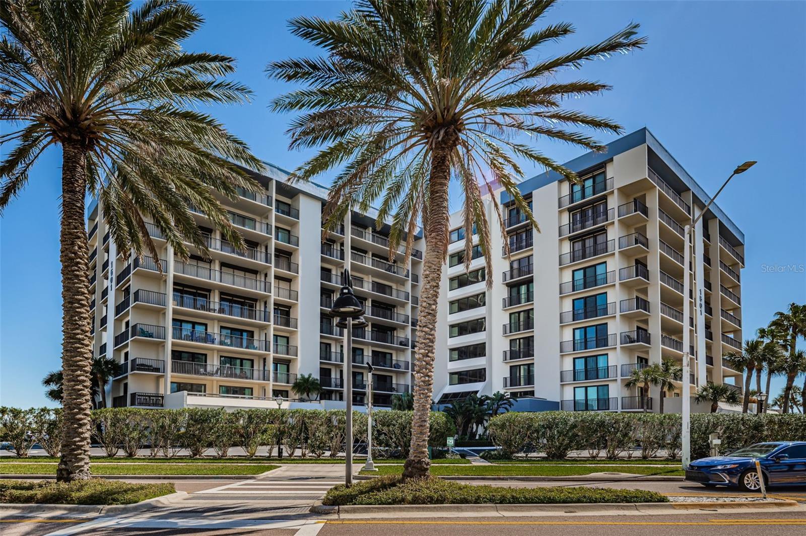 Photo one of 1501 Gulf Blvd # 107 Clearwater FL 33767 | MLS U8232452