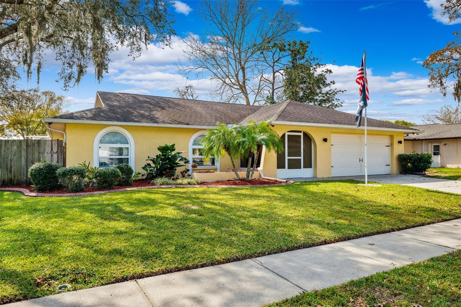 Photo one of 8012 Hutchinson Dr New Port Richey FL 34653 | MLS U8233369