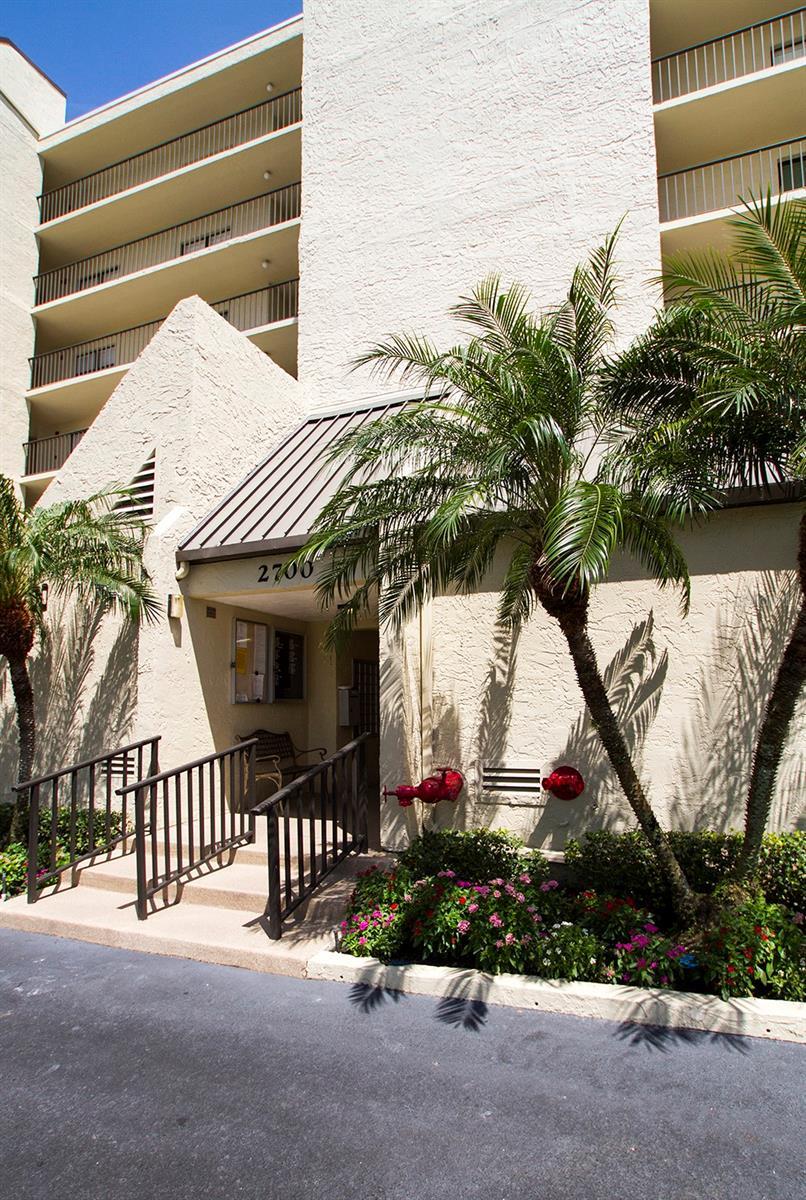 Photo one of 2700 Cove Cay Dr # 1-D Clearwater FL 33760 | MLS U8234990