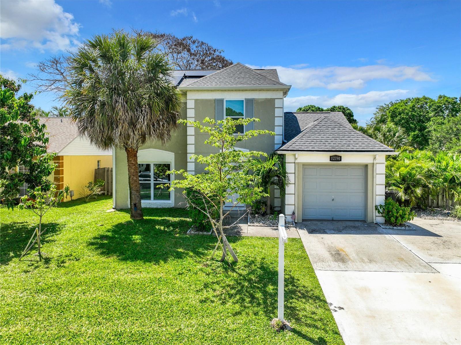 Photo one of 12190 76Th St Largo FL 33773 | MLS U8236785