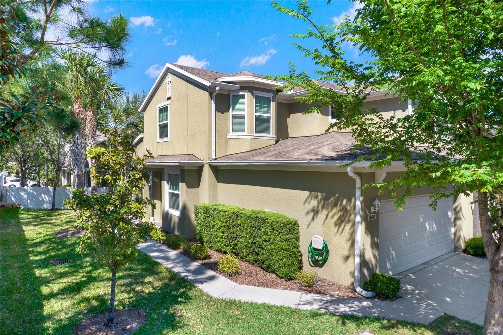 Photo one of 10641 Whittington Ct Largo FL 33773 | MLS U8236822